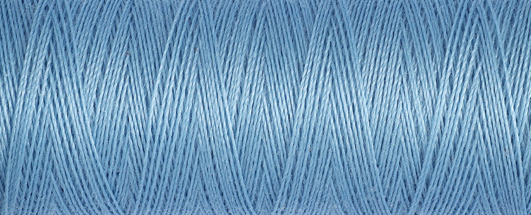 143 Baby Blue - Gütermann Sew All rPET Thread 100m - sewecofabrics