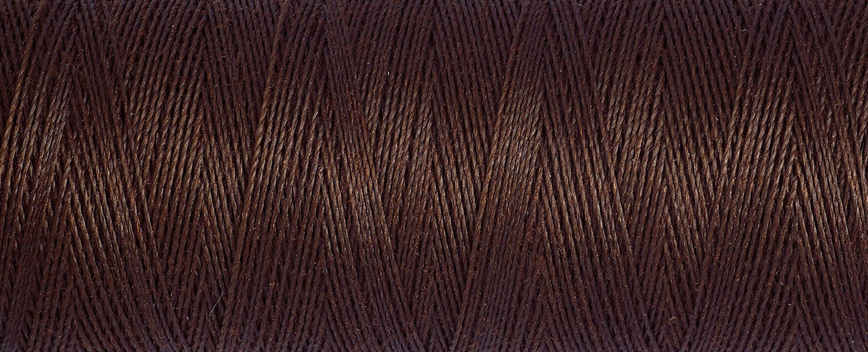 694 Brunette - Gütermann Sew All rPET Thread 100m - sewecofabrics