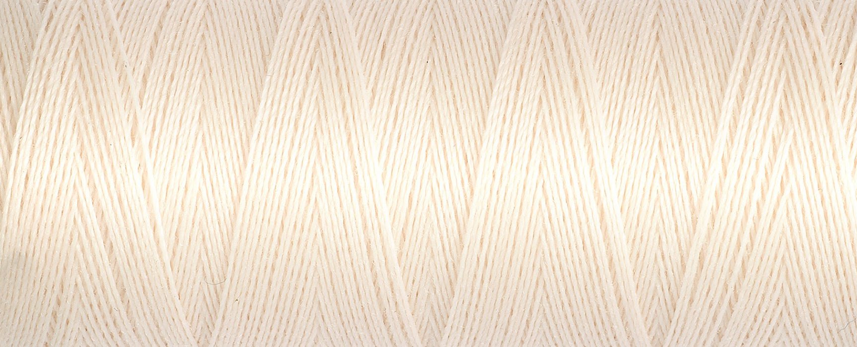 802 Porcelain - Gütermann Sew All rPET Thread 100m - sewecofabrics
