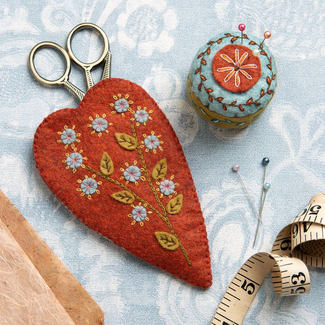 KIT: Scissors Pouch & Mini Pin Cushion Felt Kit - sewecofabrics