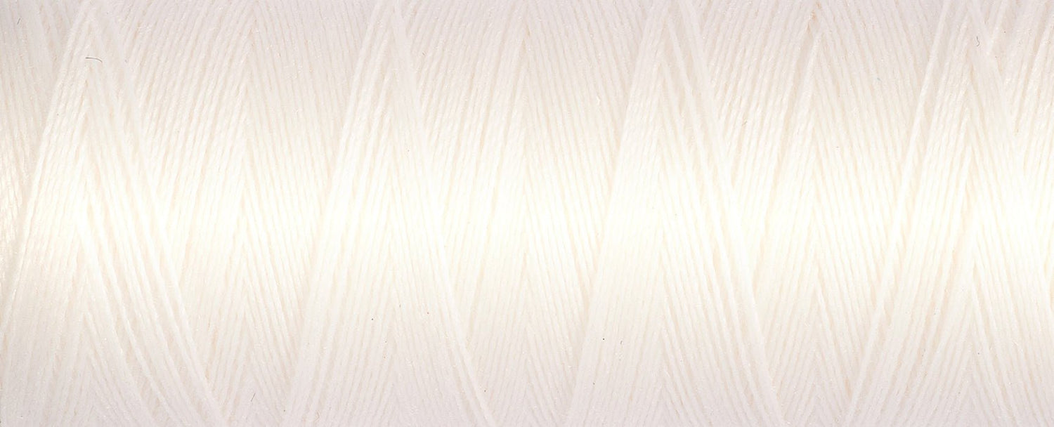 111 Bridal White - Gütermann Sew All rPET Thread 100m - sewecofabrics