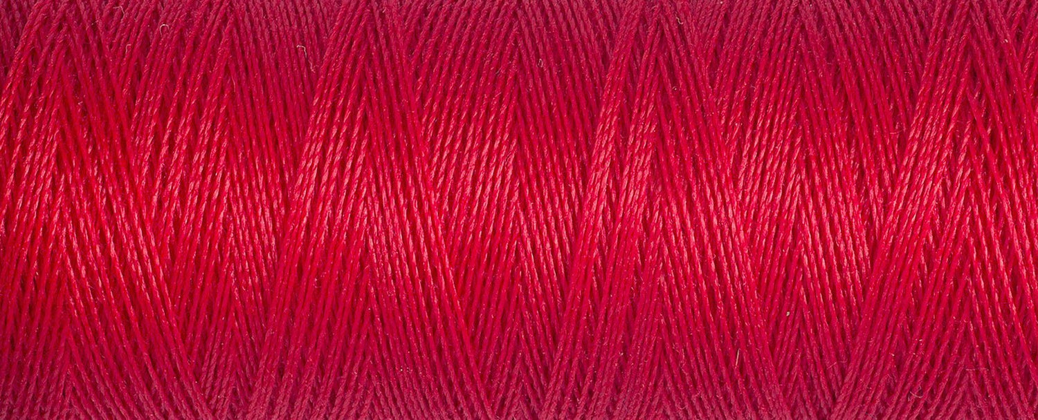 156 Crimson Red - Gütermann Sew All rPET Thread 100m - sewecofabrics