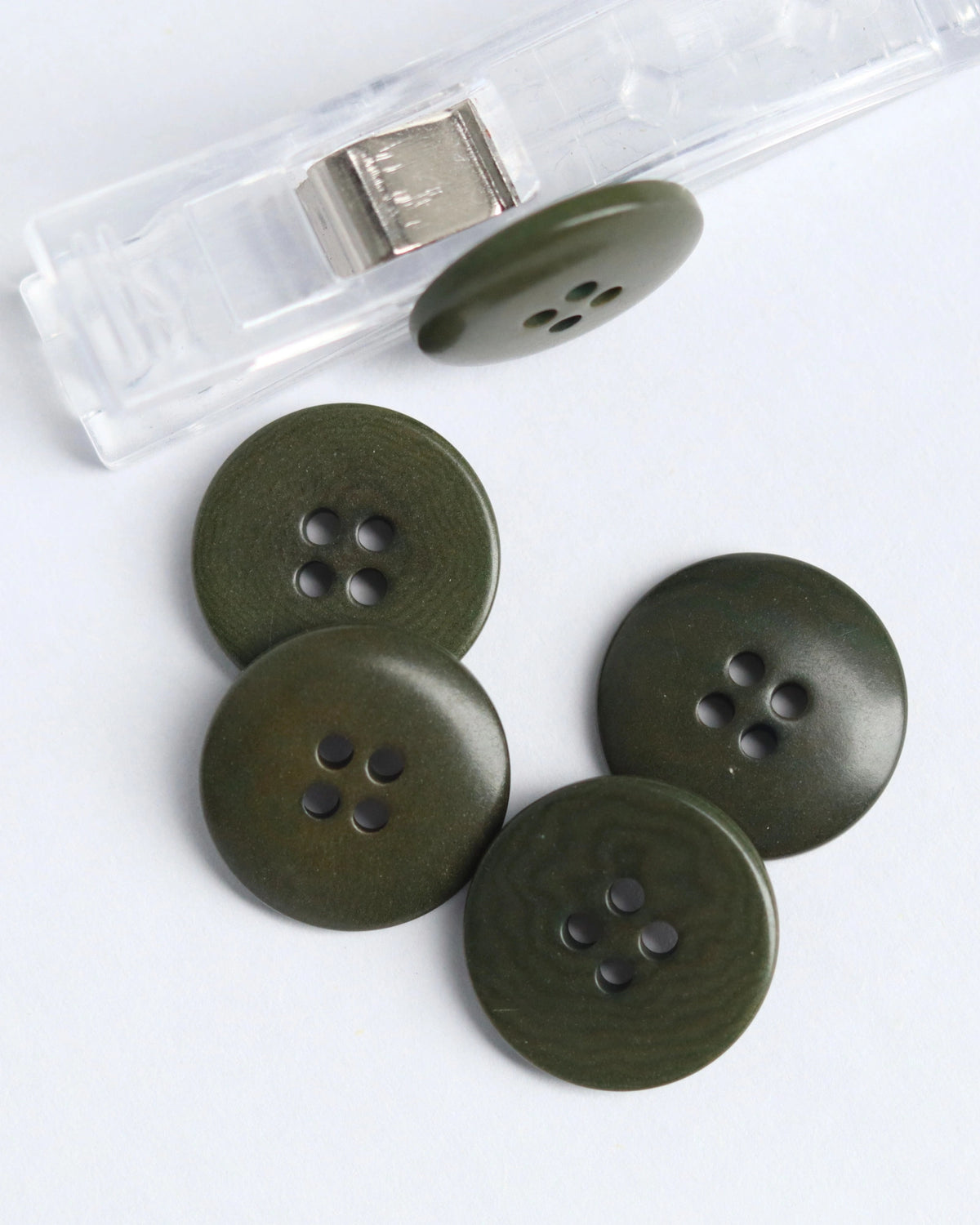 18mm Corozo Button, Khaki