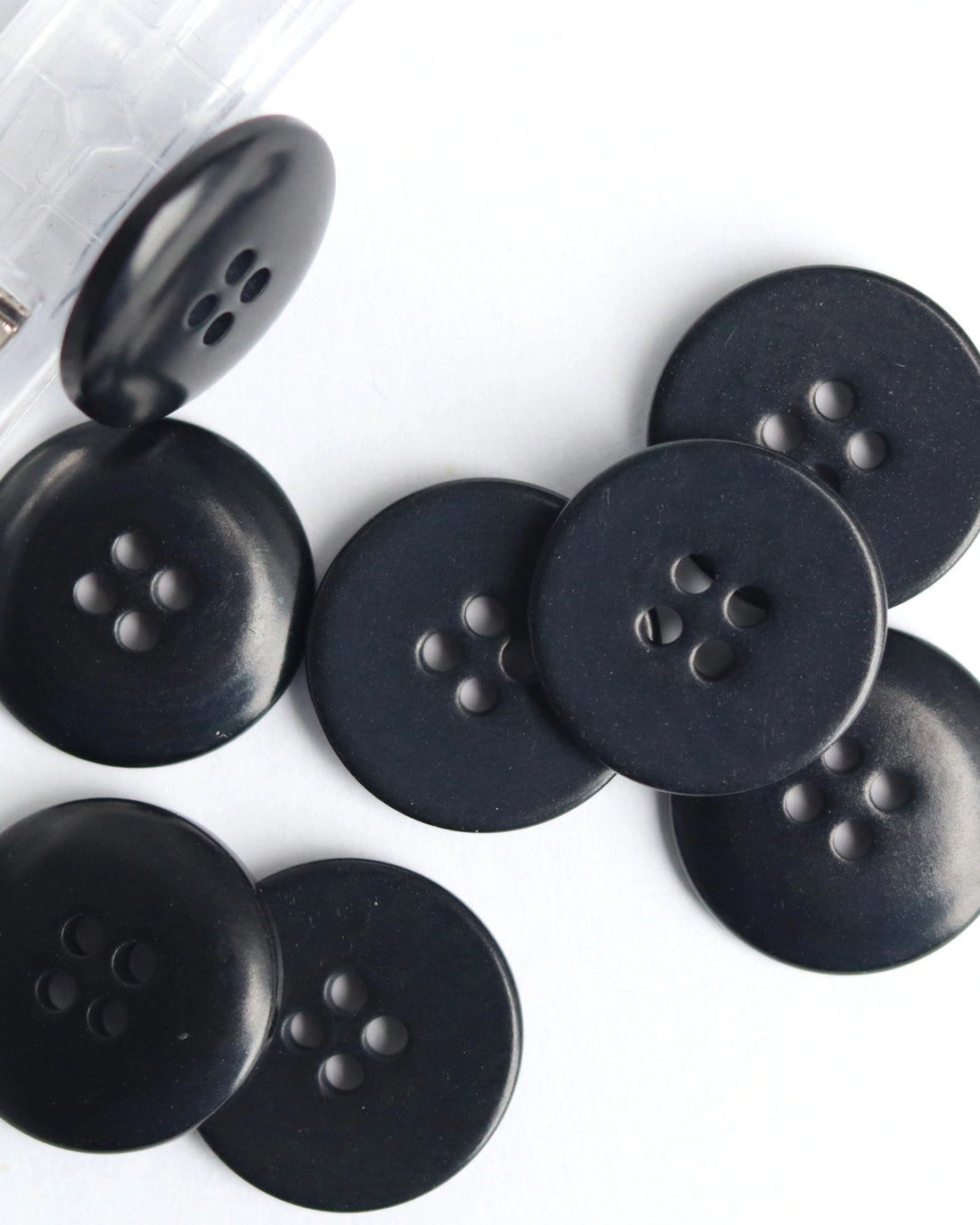 18mm Corozo Button, Black