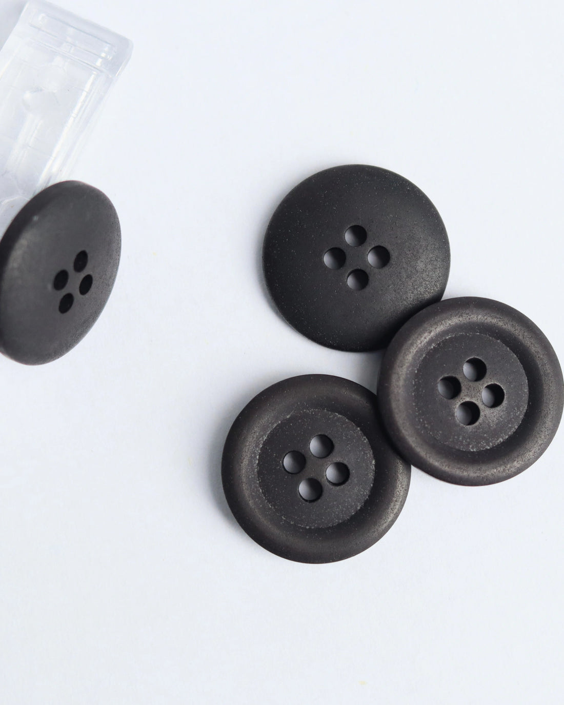 20mm Hemp Button, Black