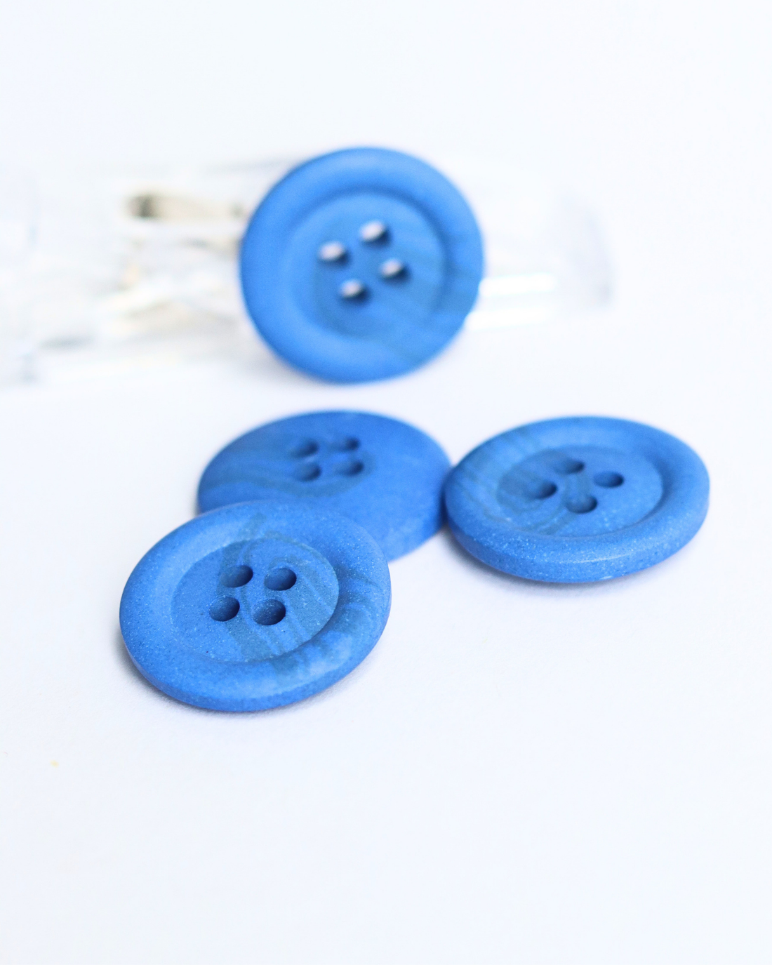20mm Hemp Button. Colbat Blue