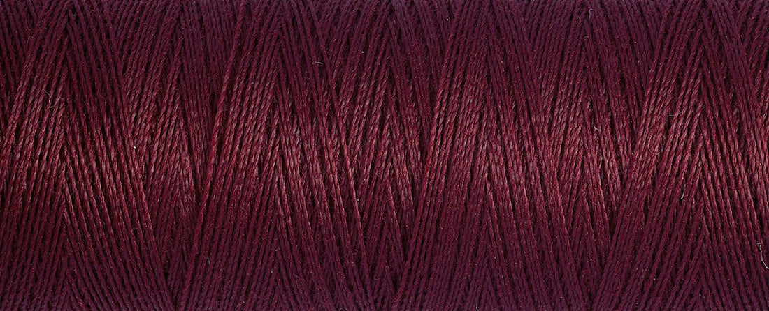 369 Mulberry - Gütermann Sew All rPET Thread 100m - sewecofabrics
