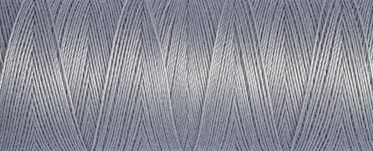 40 Silver Grey - Gütermann Sew All rPET Thread 100m - sewecofabrics