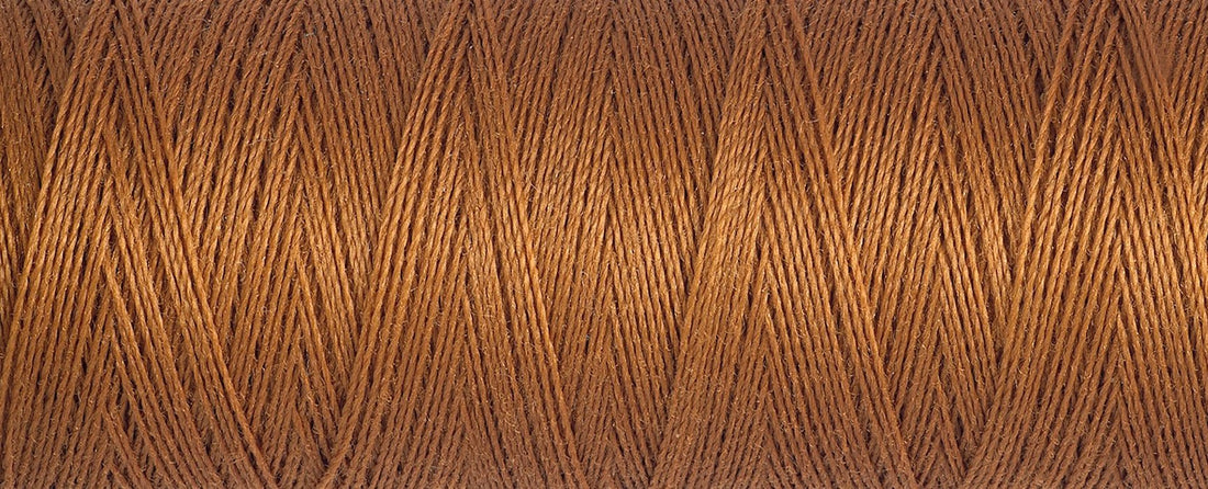 448 Toffee - Gütermann Sew All rPET Thread 100m - sewecofabrics