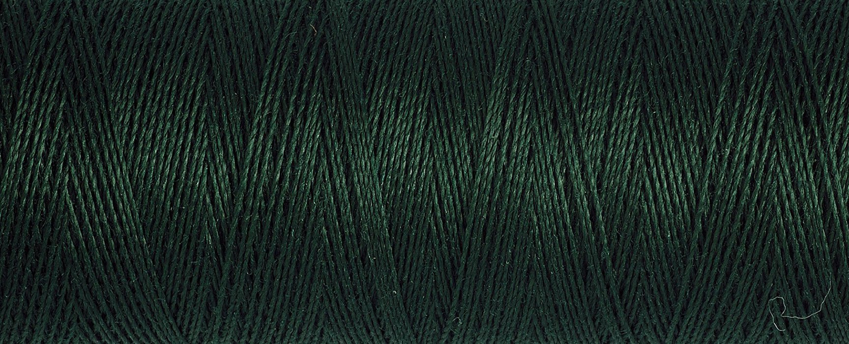 472 Spinach - Gütermann Sew All rPET Thread 100m - sewecofabrics