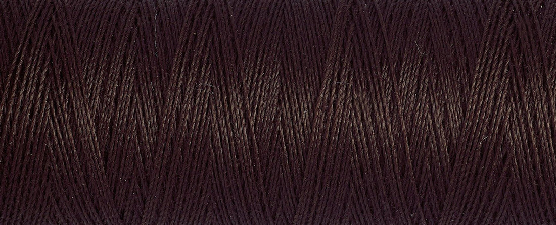 696 Mohogany - Gütermann Sew All rPET Thread 100m - sewecofabrics