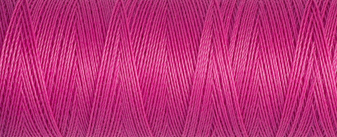 733 Hot Pink - Gütermann Sew All rPET Thread 100m - sewecofabrics