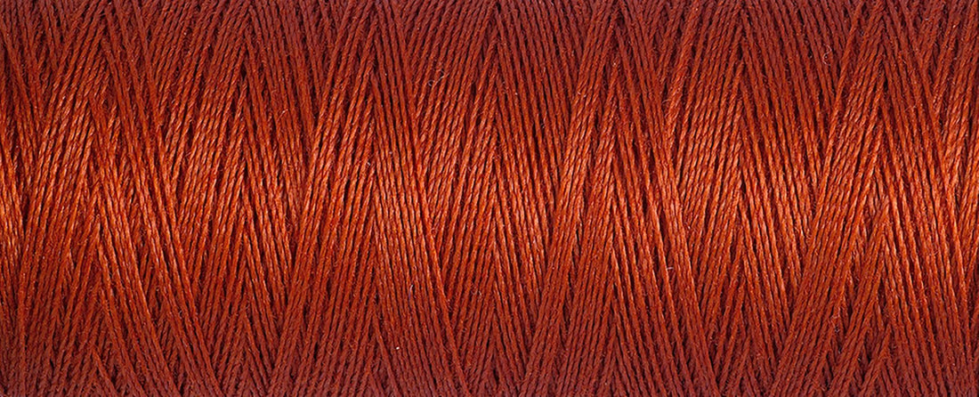 837 Brick - Gútermann Sew All rPET Thread 100m - sewecofabrics