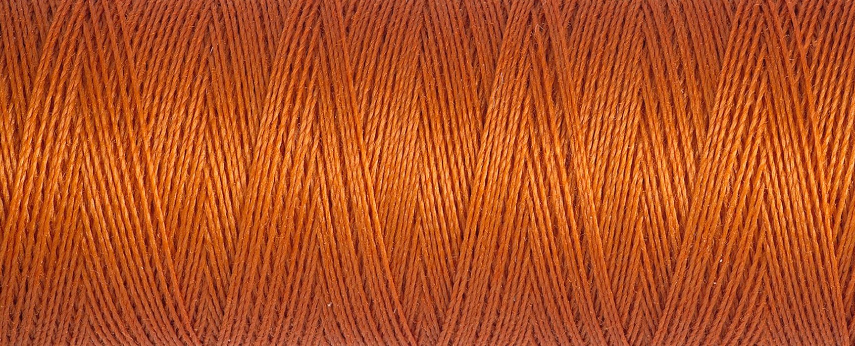 982 Rust - Gütermann Sew All rPET Thread 100m - sewecofabrics