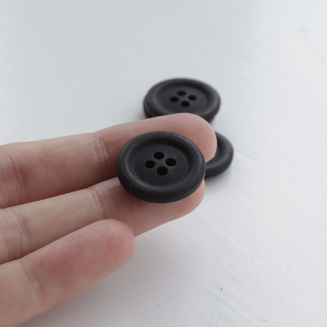 20mm Hemp Button - Black