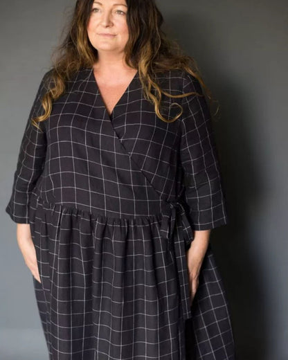 The Etta Dress, Sewing Pattern from Merchant &amp; Mills (Paper)