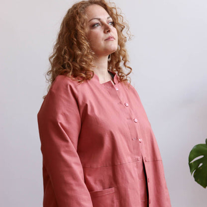 lady wearing old pink cotton gabardine fabric in a casual soft jacket