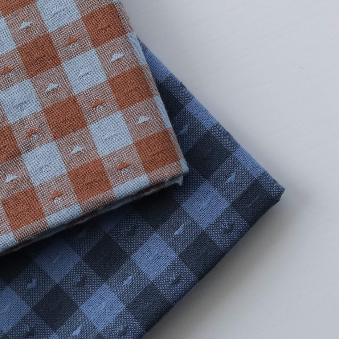Gingham Hearts - Individual Fat Quarters - sewecofabrics