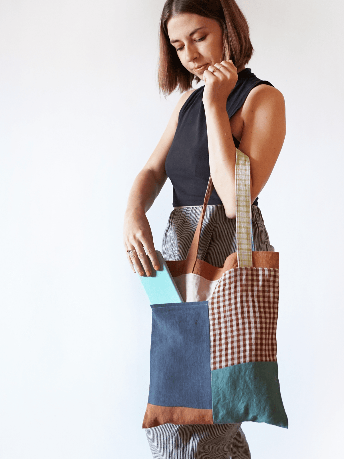 Stash Pocket Tote - PDF Sewing Pattern - sewecofabrics
